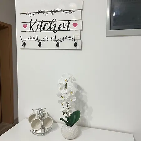 Tania Apartment